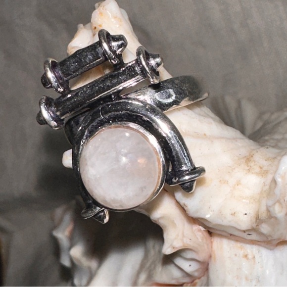 Modern Rainbow Moonstone handmade statement Ring - Picture 5 of 12